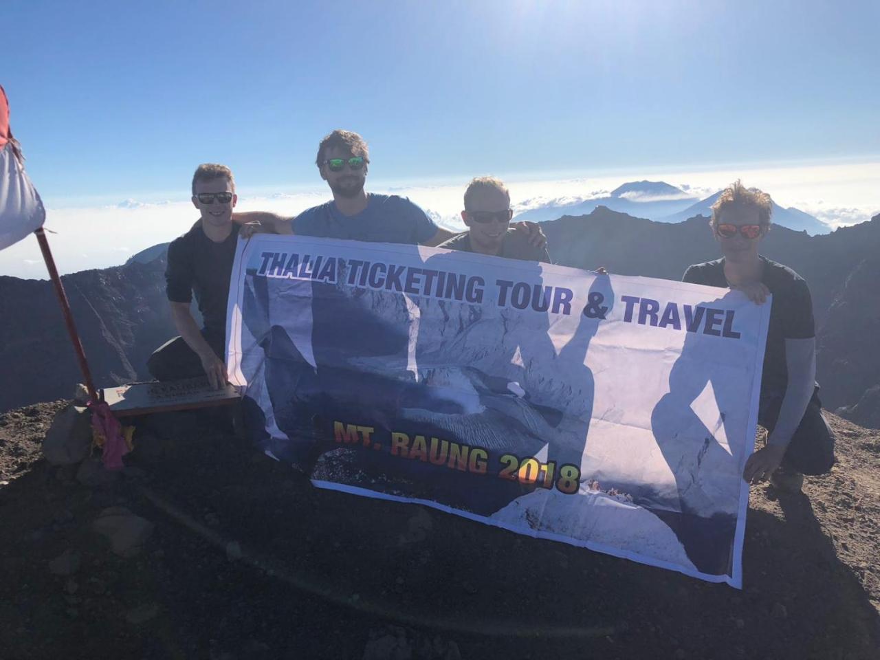 Thalia Homestay & Ijen Bromo Tour Banyuwangi  Exterior foto