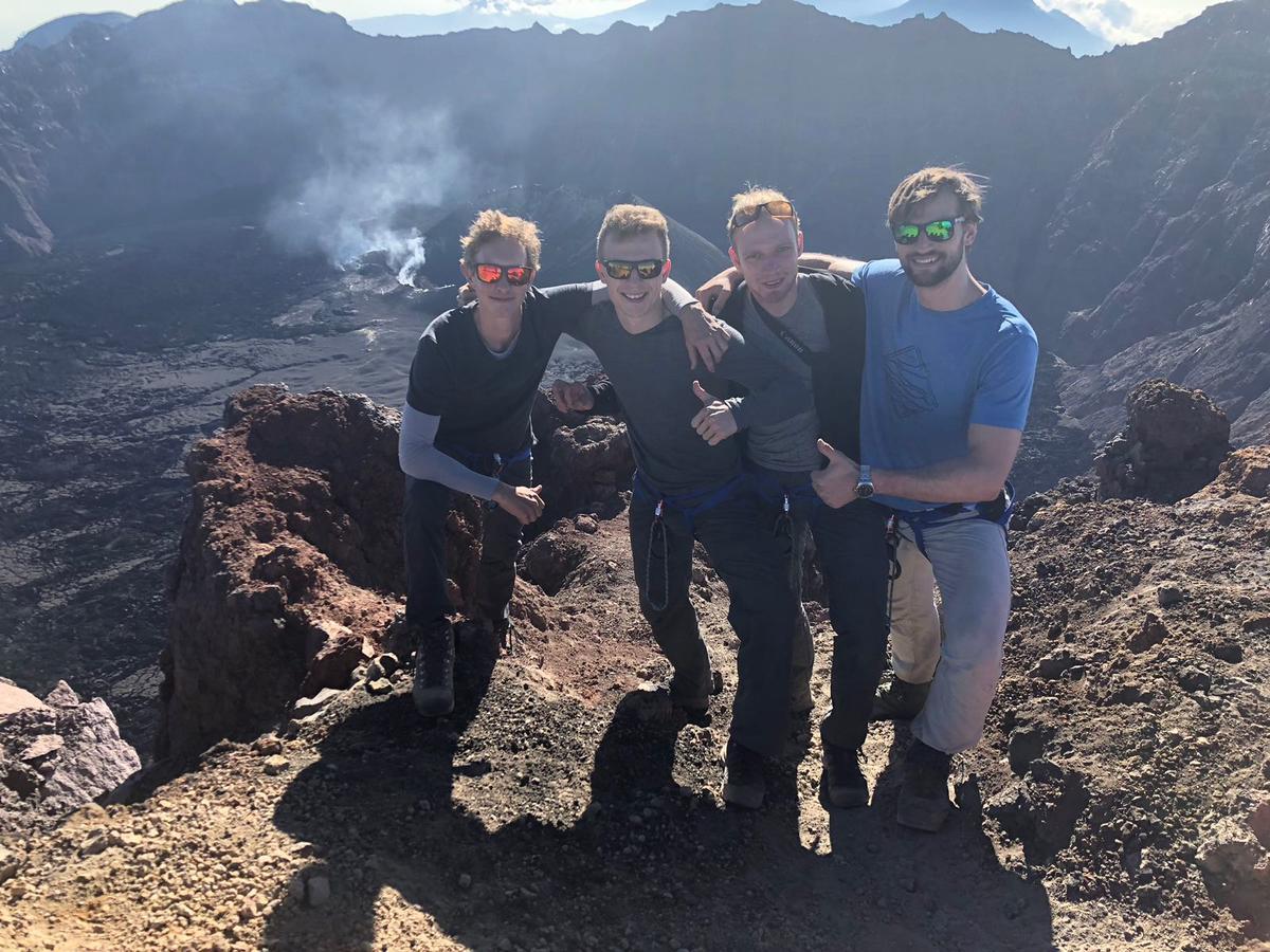 Thalia Homestay & Ijen Bromo Tour Banyuwangi  Exterior foto