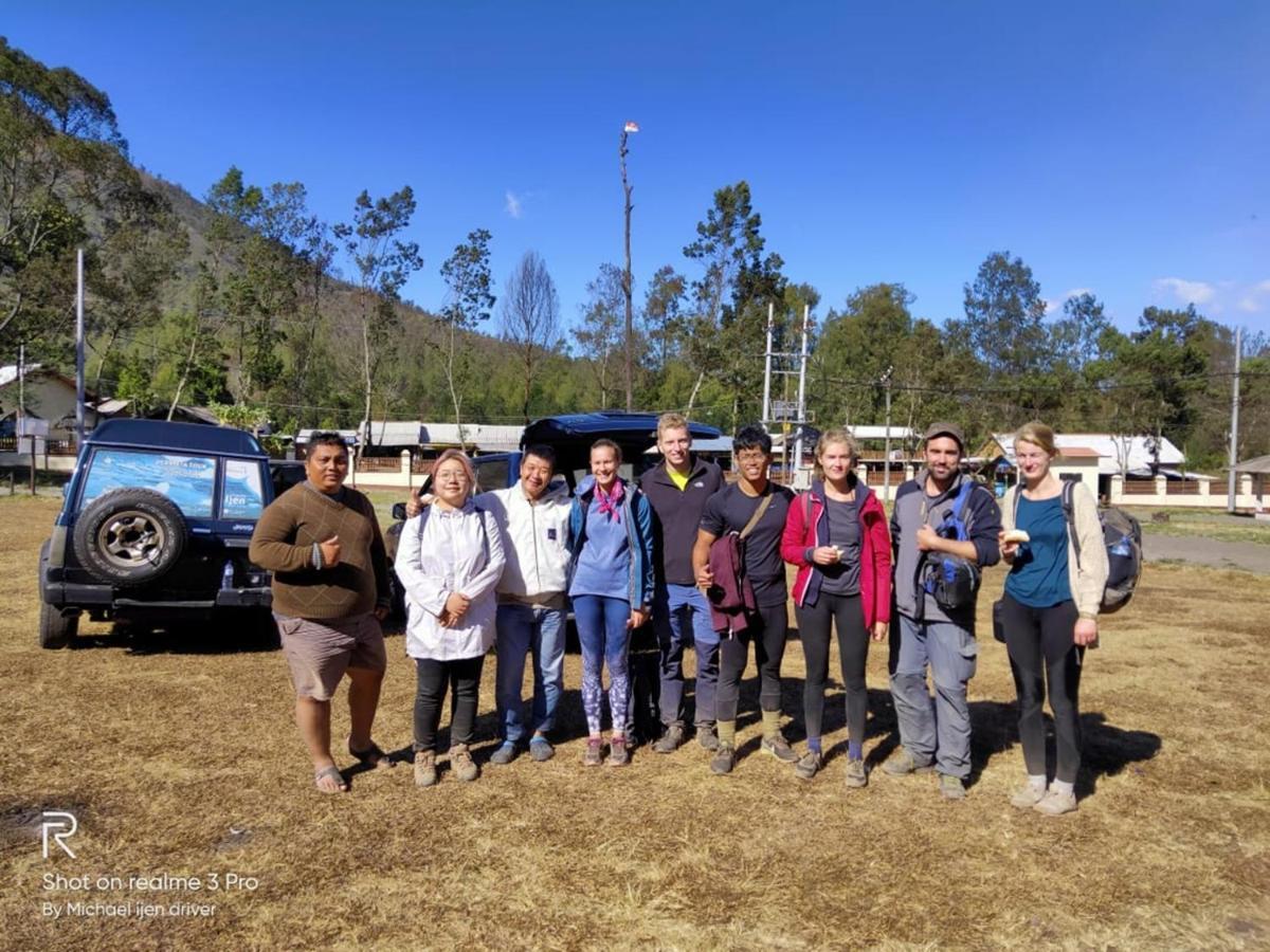 Thalia Homestay & Ijen Bromo Tour Banyuwangi  Exterior foto